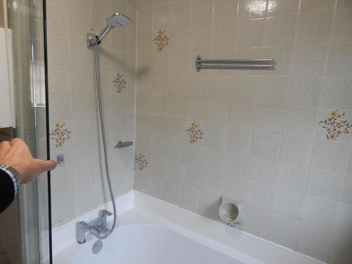 Two Bedroom Corporate And Family With Parking - Orbitat