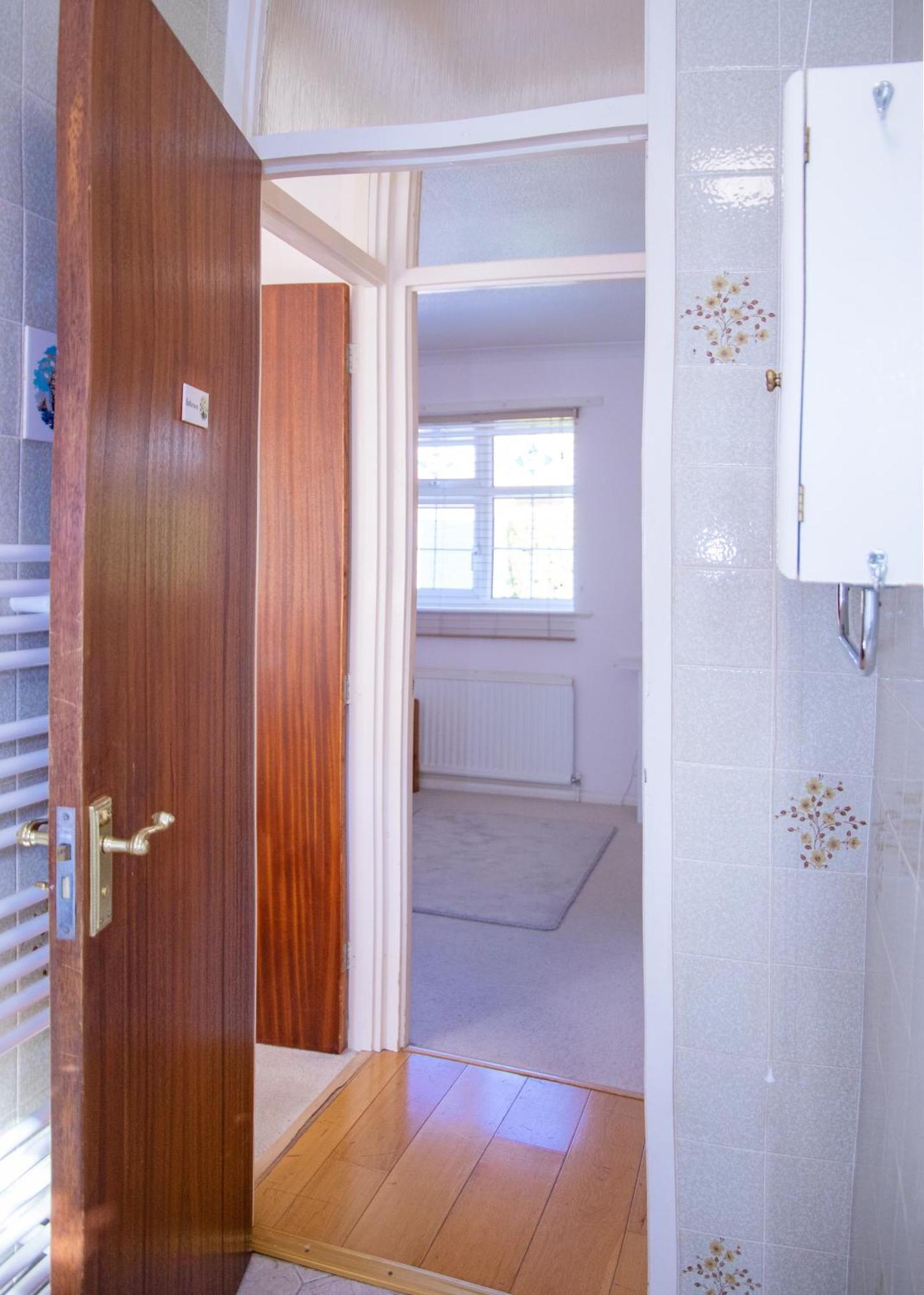 Two Bedroom Corporate And Family With Parking - Orbitat Casa de férias